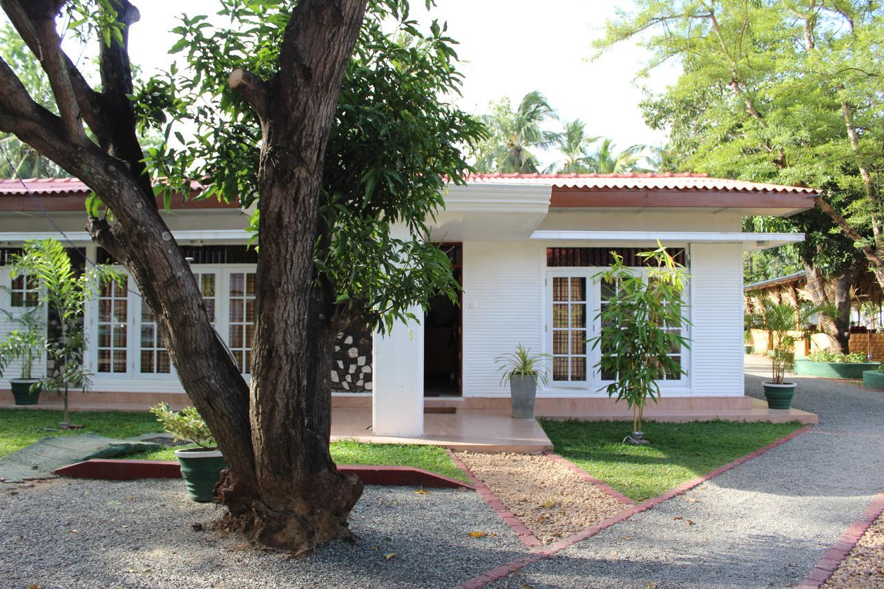 Nirmala Hotel And Restaurant Polonnaruwa Exterior photo