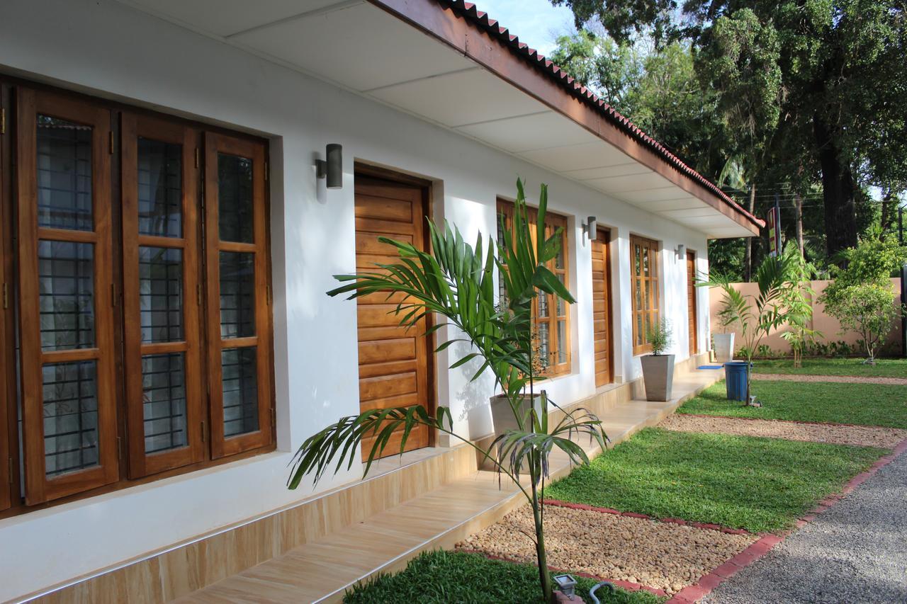 Nirmala Hotel And Restaurant Polonnaruwa Exterior photo